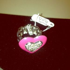 Heart shape stretch band ring