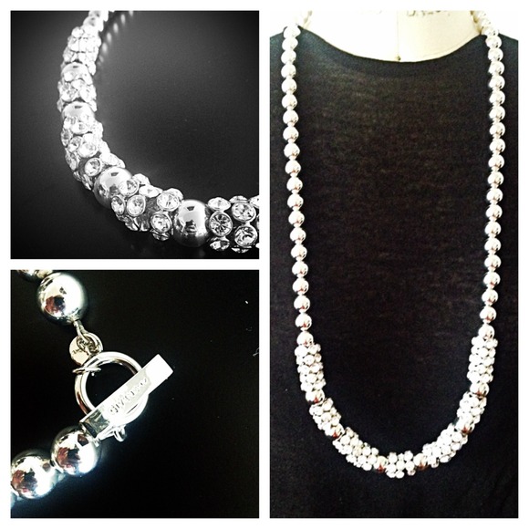 ⛔️Sold⛔️Givenchy long silver necklace