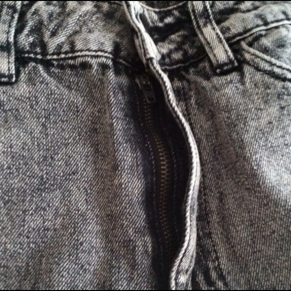 BDG high-rise shorts - Picture 3 of 4