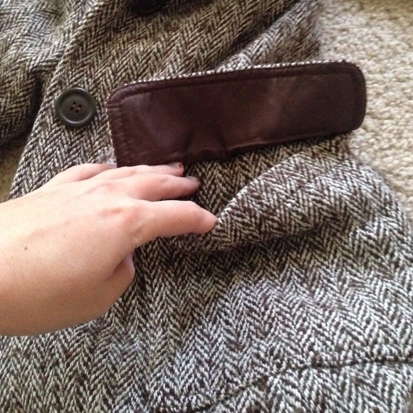 Brown tweed like dress coat - Picture 3 of 4