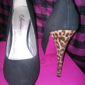 Nannette Black Pumps