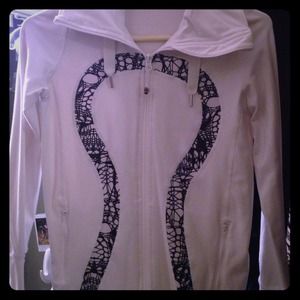 White/black lululemon zip up hoodie