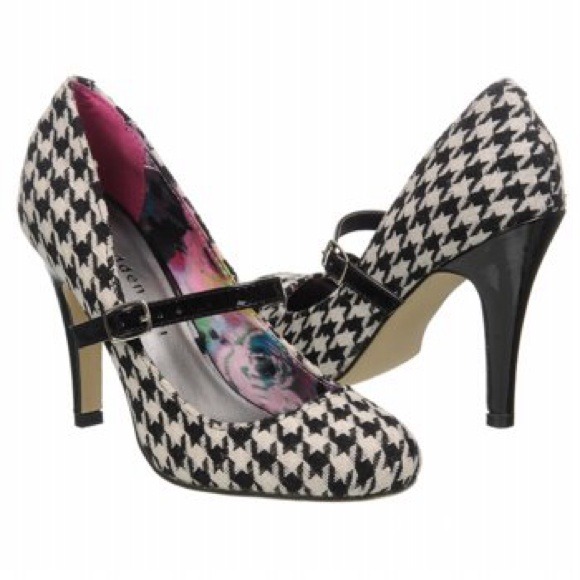 Madden girl houndstooth pumps!