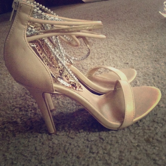 Bundle Forever 21 nude heels and tan bootie @ddke
