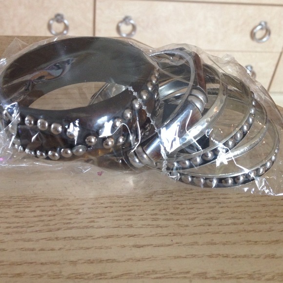 🎅Sold! 🎅Costume jewelry bracelets