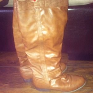 Riding boots