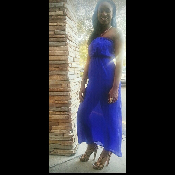 Blue Dress - Picture 2 of 2