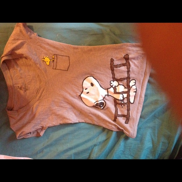 Forever 21 charlie brown shirt - Picture 1 of 1