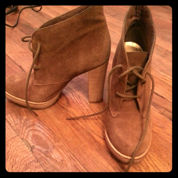 steve madden brown suede booties