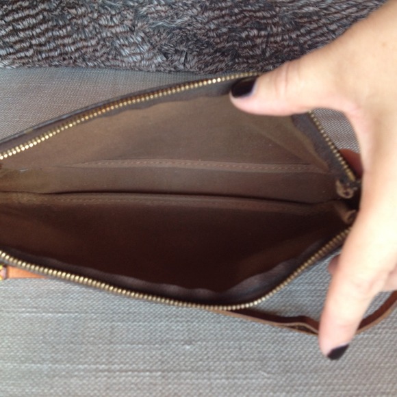 Authentic Louis Vuitton Monogram Pochette! - Picture 3 of 6