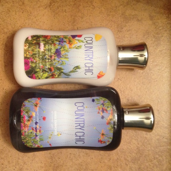 🚫SOLD🚫Bath and body works lotion and shower gel