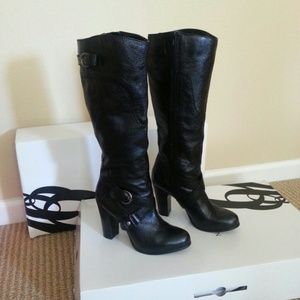 Bundle!! Marc Jacobs glasses and Nine West boots!