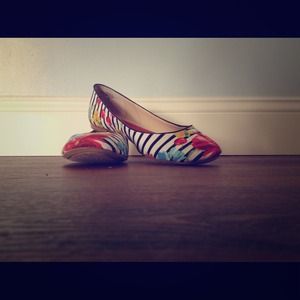 Flats*ON HOLD until 1/24/13