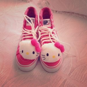 🚫SOLD🚫 Hello Kitty Sk8 Hi Slim Vans