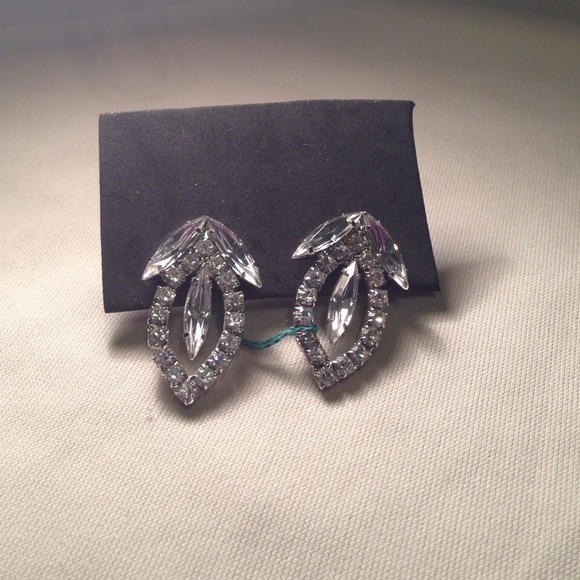 Rhinestone Earring