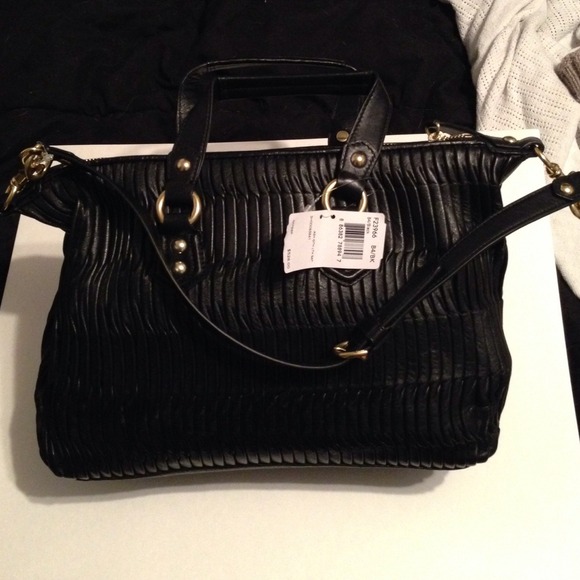 β SOLD ββοΈ Coach Black Gathered Leather Madison βοΈ - Picture 2 of 4