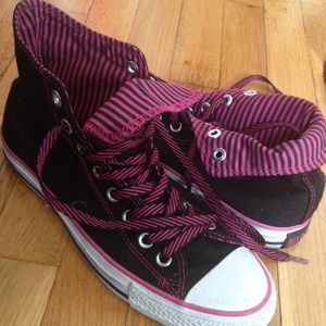 Converses Size 9