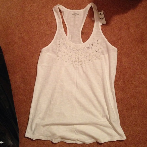 **SOLD**NWT express tank