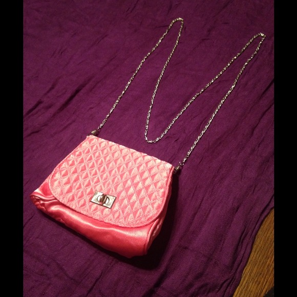 Pink Chain Strap Evening Bag - Picture 3 of 4