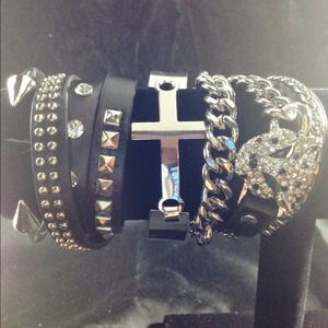 4  piece bracelet set