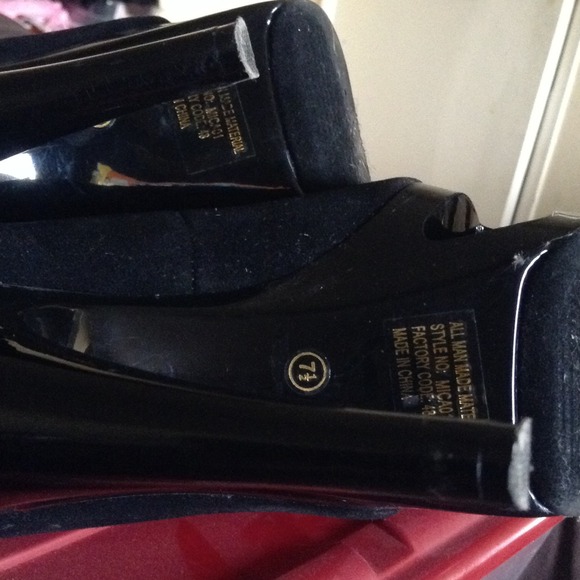 Black shoes