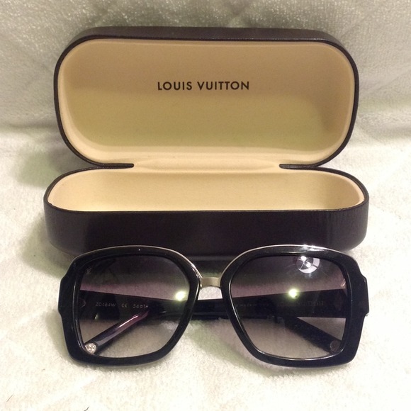 Louis Vuitton | Metallic Black Sunnies