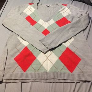 ‼️SOLD‼️Argyle sweater with deep V neck
