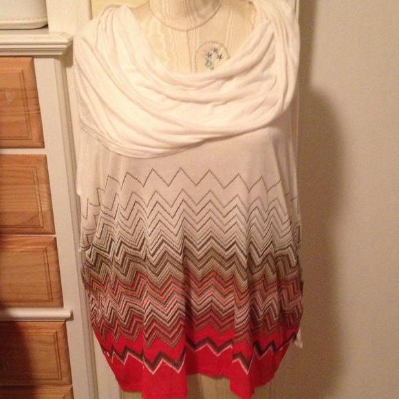 Lane Bryant Tops - NWT Seven Luxe Red and Cream Top