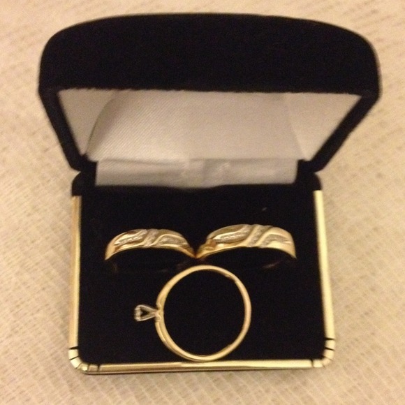 Jewelry - Beautiful Bridal trio