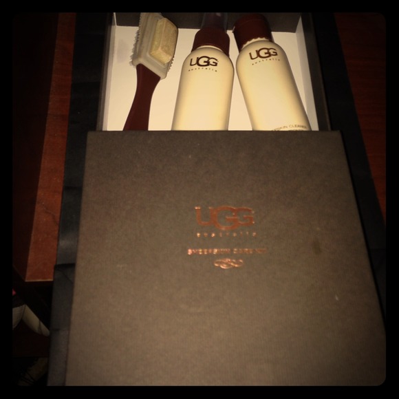UGG Sheepskin Care Kit (Original)👏👏