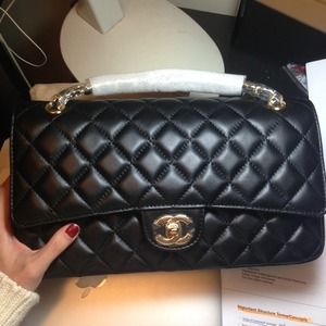 💗bundle💗Cc lambskin CF Jumbo and cc earrings