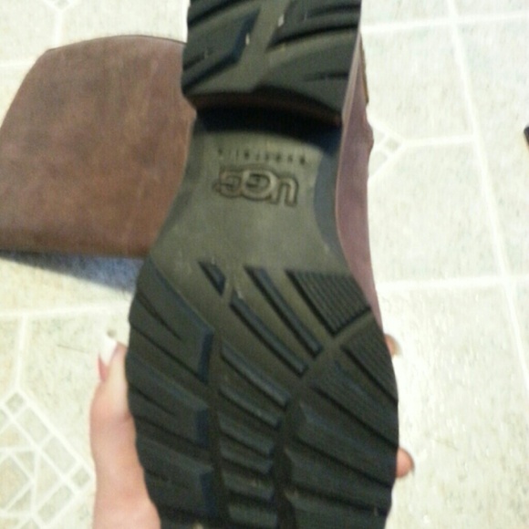 Size 7 authentic liberty boot uggs - Picture 3 of 3