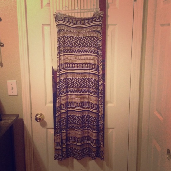 Tribal Print Maxi Skirt
