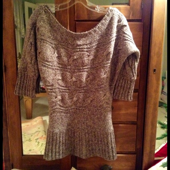 American Rag Sweaters - American Rag Sweater🎉🎉HP🎉🎉🎉