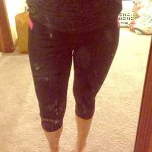 Black & Pink Workout Capris HOLDING