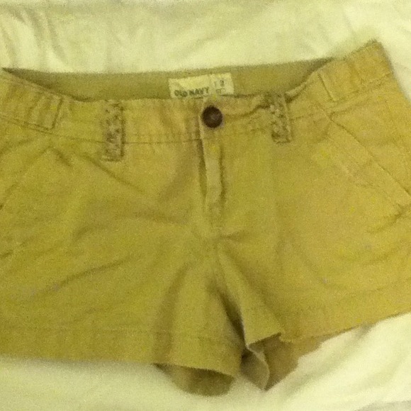 Old Navy size 2 khaki shorts