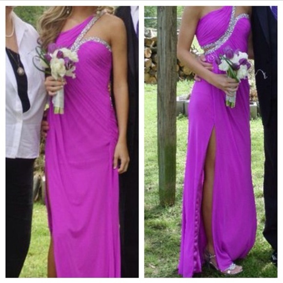 Size 0 prom dress la femme dress!!:)