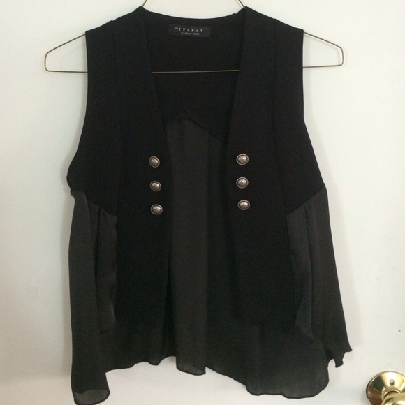 ❌SOLD❌Everly Black Vest