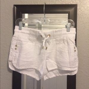 ⭐️REDUCED! PRICE IS FIRM⭐️ WHITE LINEN SHORTS