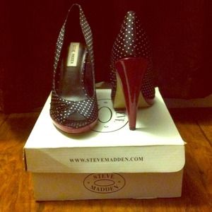 SM peep toe polka dot heels