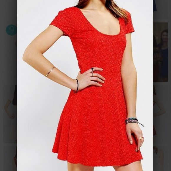 Pins and needles textured skater dress - Picture 2 of 4