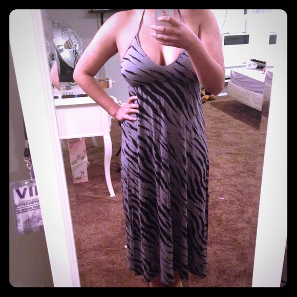 Black and Grey Zebra Dress. - Picture 1 of 3