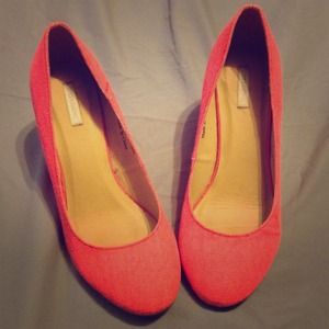 ⚡️lowered price!⚡️UO Bright orange wedges