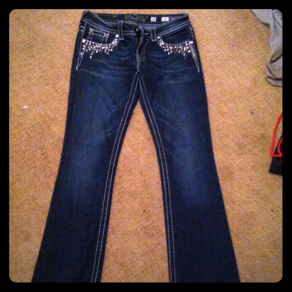 Dark Wash Miss Me Jeans!
