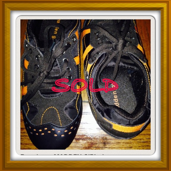 😄SOLD LOCALLY😄👍Brand new MADDEN GIRL shoes.