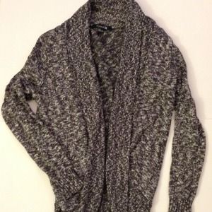 SOLD in bundle!! Forever 21 sweater