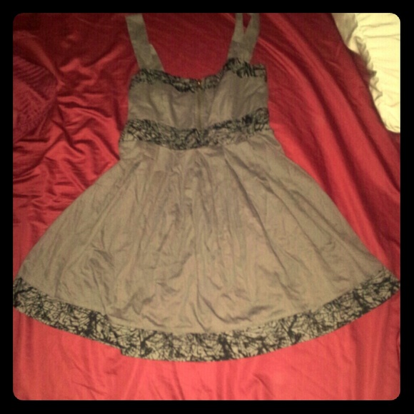Forever 21 Grey Twenty One Floral Detail Dress