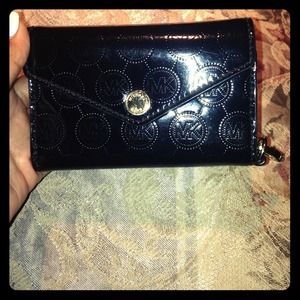 Michael Kors iPhone 5 wallet