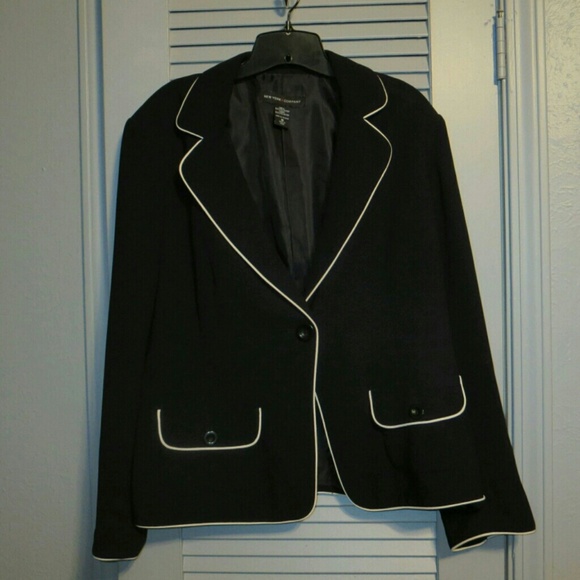 **SOLD**Blazer with Cream Trim - Picture 1 of 3