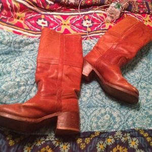 Amazing vintage Woodstock boots size 7